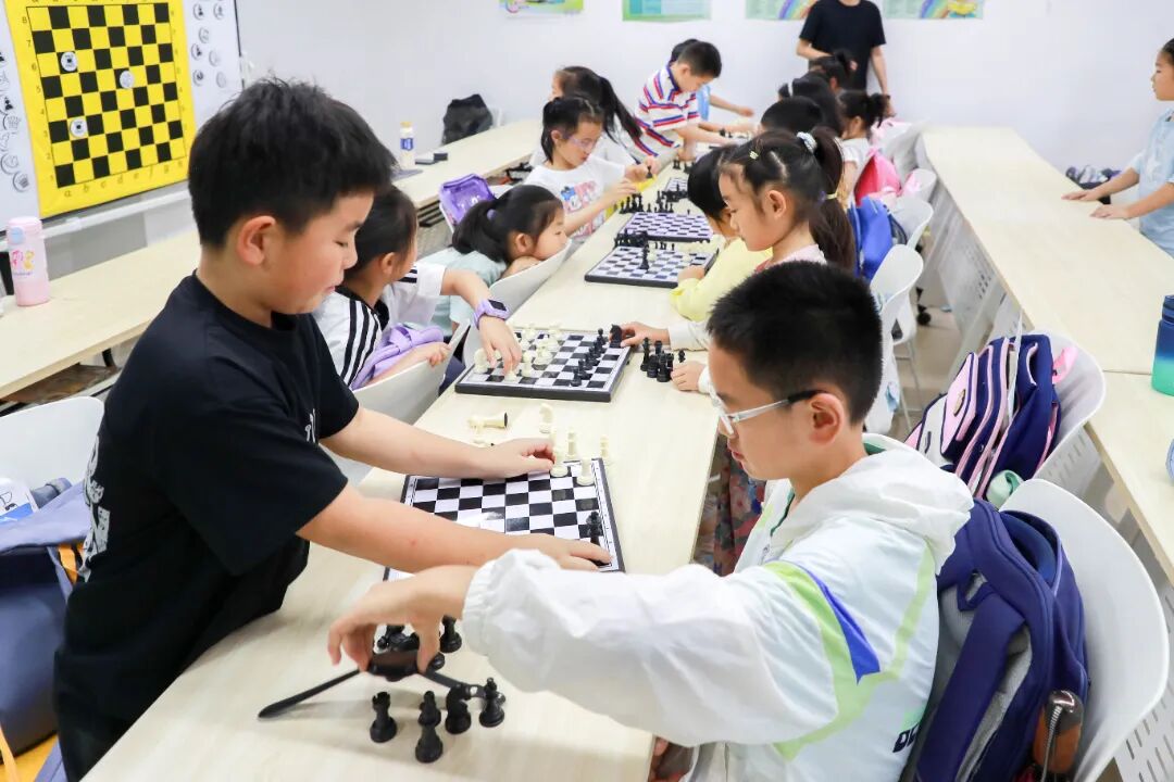 Youth in Fengxian Develop Unique Summer Courses for Kids