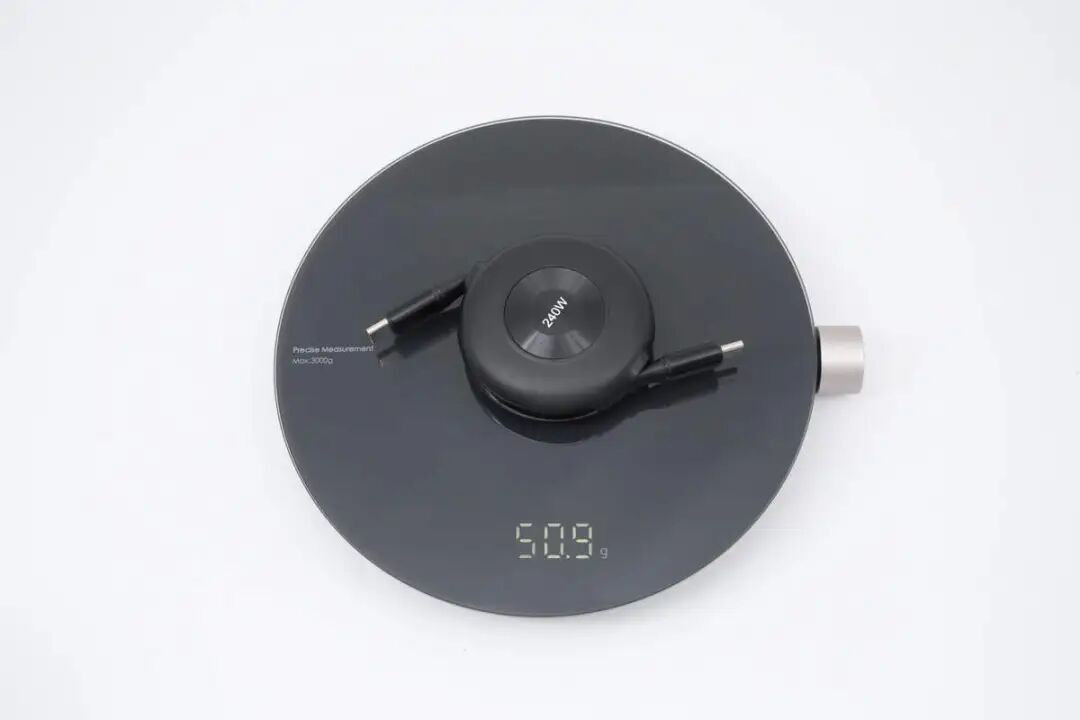XINLEWEI 240W C-C Fast Charging Retractable Data Cable Review: Dual Retractable + High Power, Convenient Charging and Storage