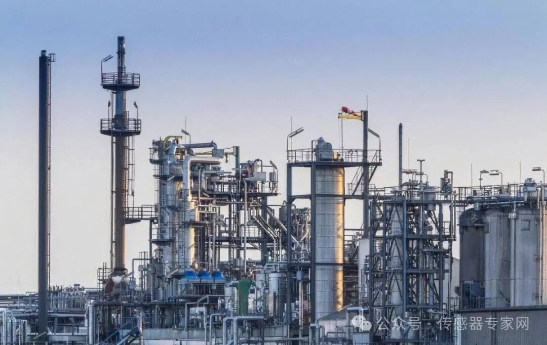 What is a Differential Pressure Sensor? It's Different from a Pressure Sensor!