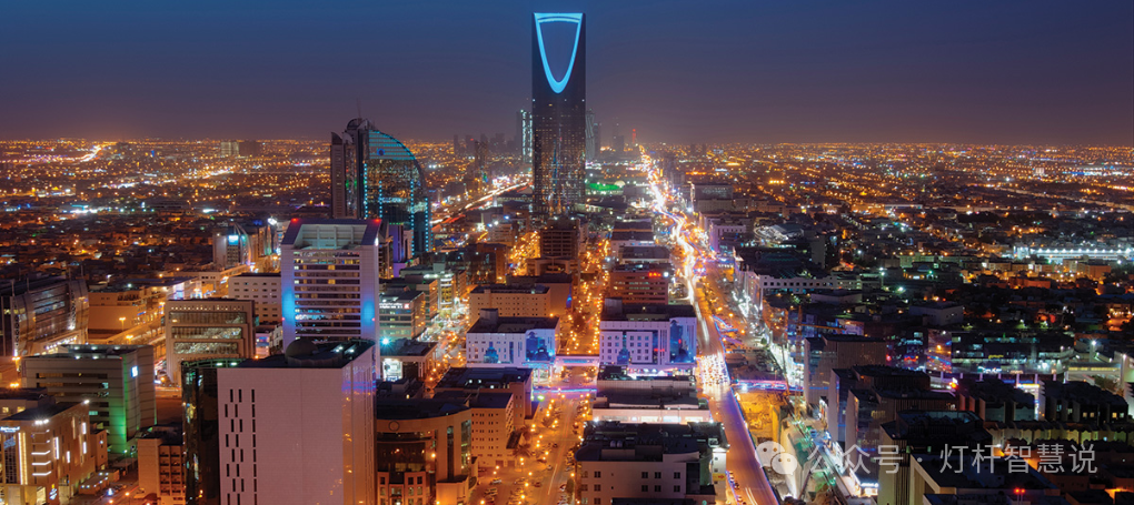 The Integration of Edge AI and Smart Lamp Posts: Transforming Urban Operations and Services