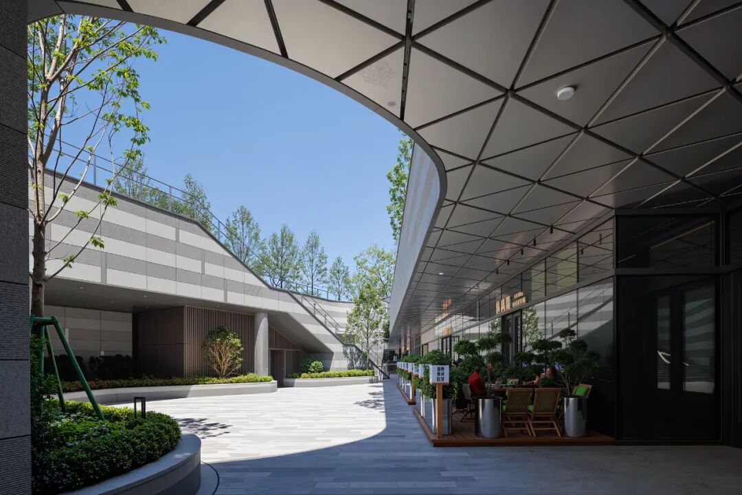 SOM Project: Shanghai Zhenru China Overseas Center