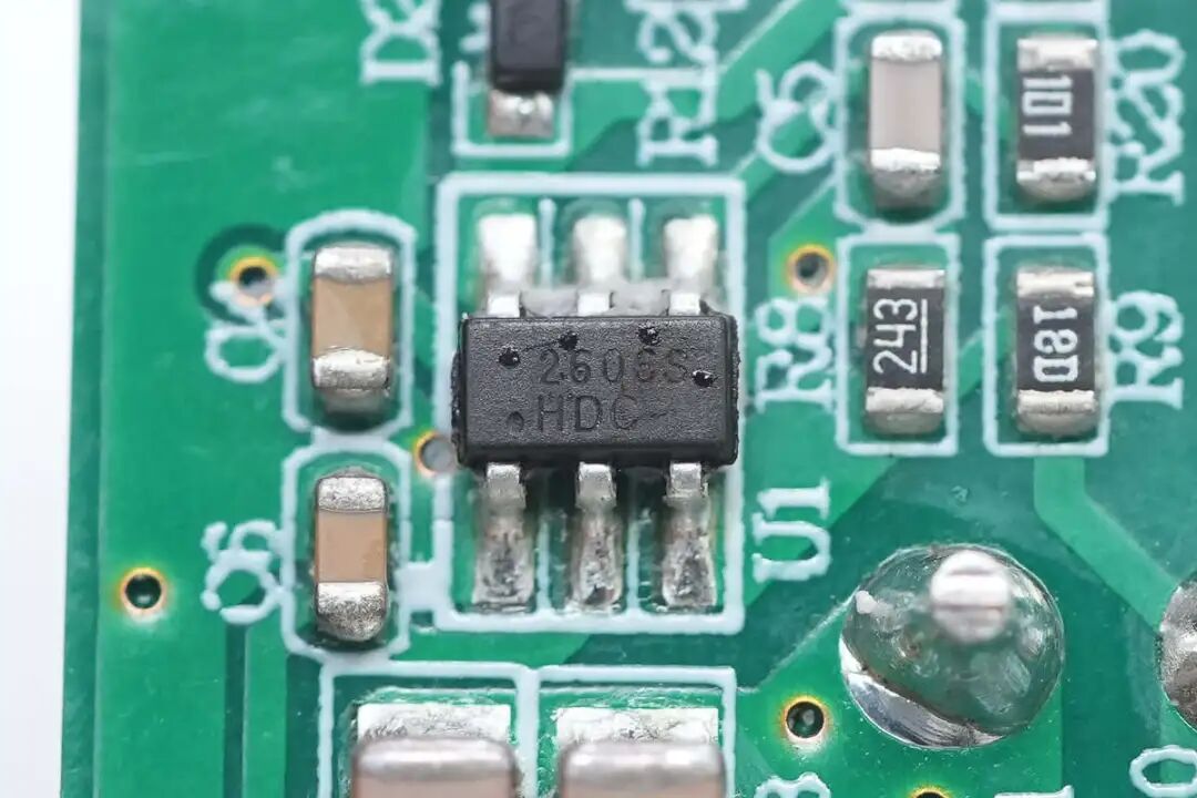 Three Chip Manufacturers Develop Silicon Carbide Fast Charging Controllers Ahead of Time