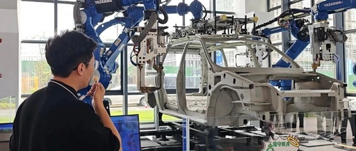 The Evolution of Industrial Robots: MCU's Role in Enhancing Intelligence