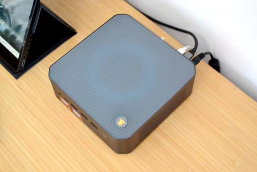 Over 2000 Mini Desktop PCs: Ryzen 7 8845HS, A Minimalist Companion for Desktops?