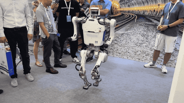 Humanoid Robots Empowered by AI Large Models are Becoming the New 'Workers' in Factories