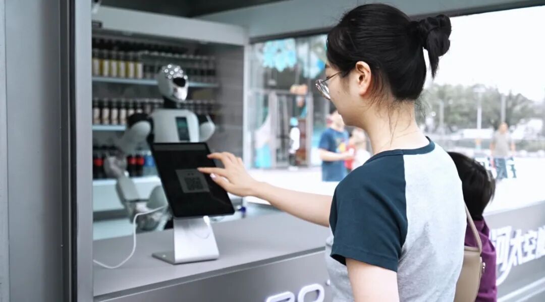 Robots as Store Clerks: A Busy Scene by Taihu Lake