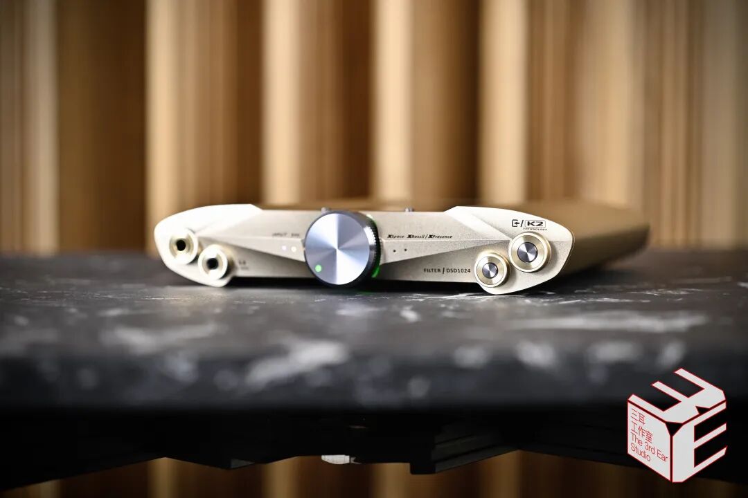 Strange yet 'Unique': Portable High-Performance DAC/Headphone Amplifier iFi Valkyrie