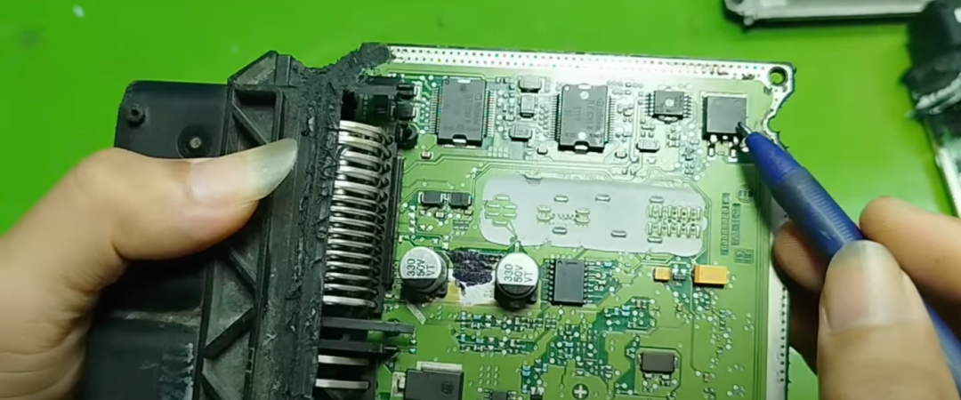 Dissecting the ECU of Kia and Hyundai: Understanding the Function of Each Chip