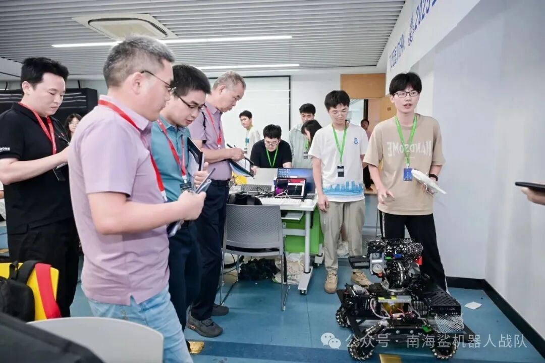 Nanhai Shark Team Achieves Outstanding Results in National Embedded Chip Design Competition