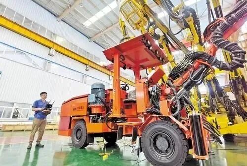 Impressive! Handan Robot Advances into the Arctic!