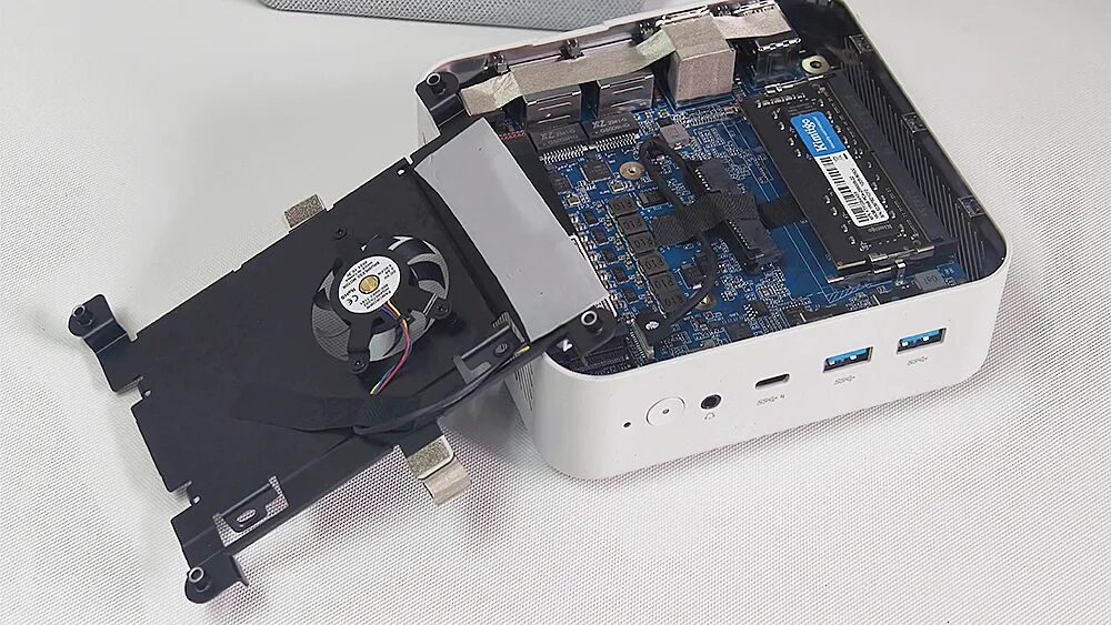 Haier YunYue Mini H12 Review: How Powerful is This Business Mini PC with a 12th Gen Core i5 Priced at 1999 Yuan?