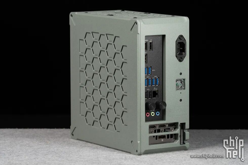Industrial Aesthetics of the Computer