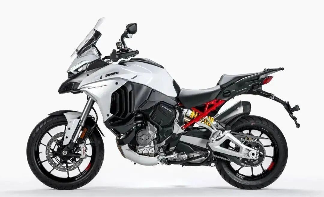 2022 Ducati Multistrada V4 S: Upgraded Electronic Suspension and Automatic Seat Height Adjustment