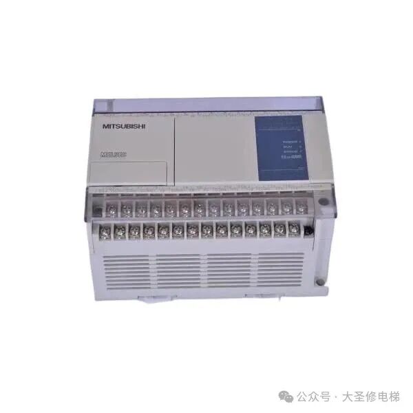 Comparison of Advantages and Disadvantages between PLC and Microcontroller