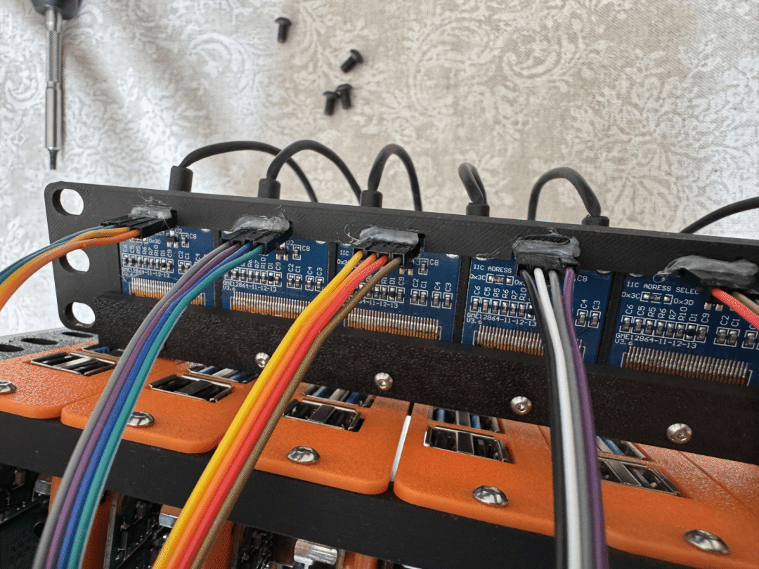 Raspberry Pi Desktop Mini Development Platform, Smart Canoe with Automatic Paddling, and Bionic Robot Eyes that Track You | DF Maker Weekly (Issue 144)