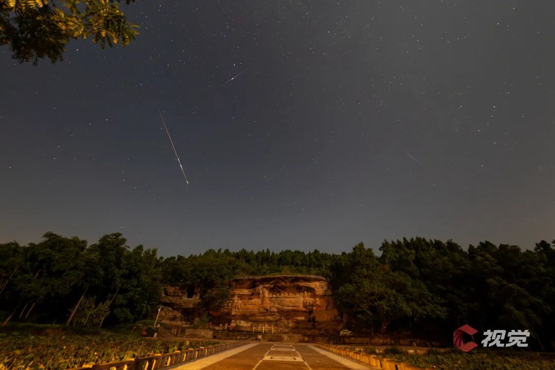 C Vision: The Most Beautiful 'Cloud-Piercing Arrow' - C Vision Photographers Capture the Perseid Meteor Shower Across Multiple Locations