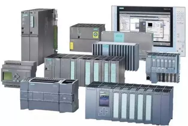 Understanding the Differences Between DCS, PLC, and FCS Control Systems Through Comics