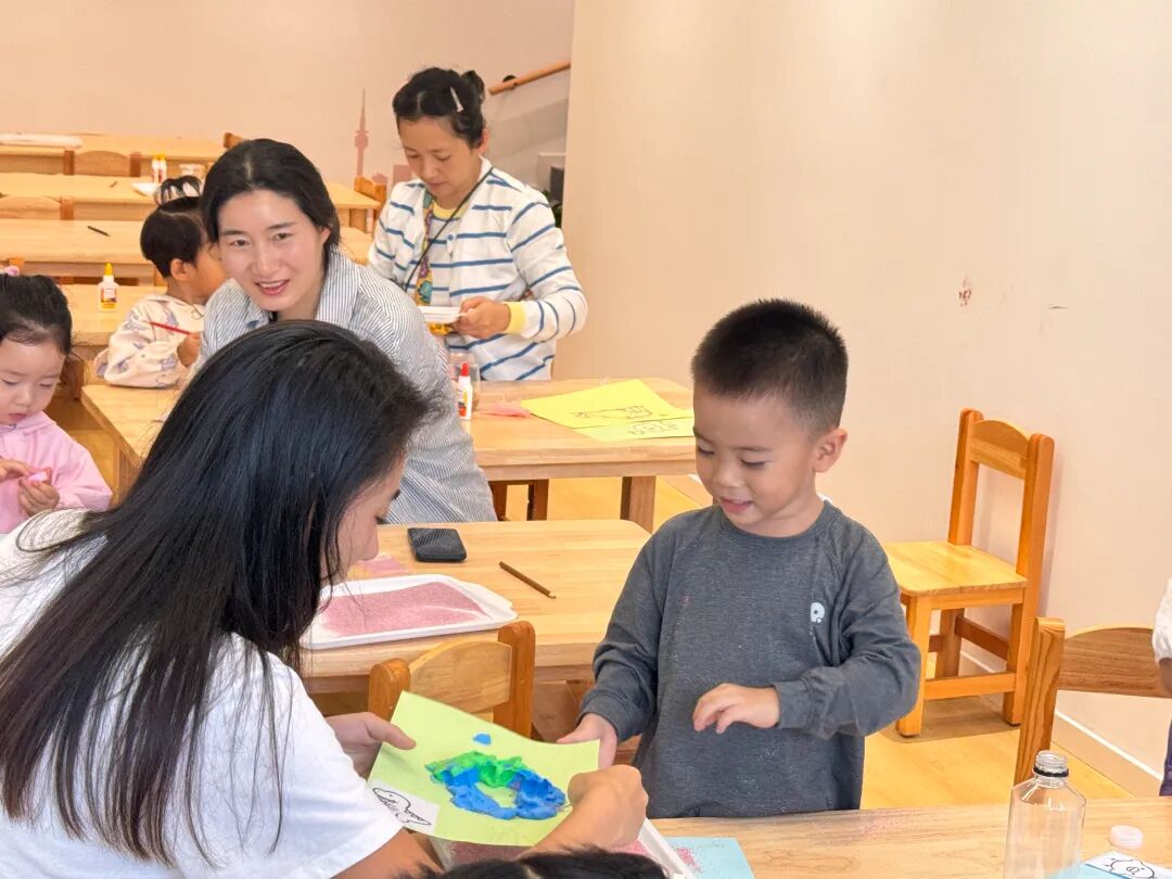 Creative Sand Art Activities at Linxia Community, Weiqu Street