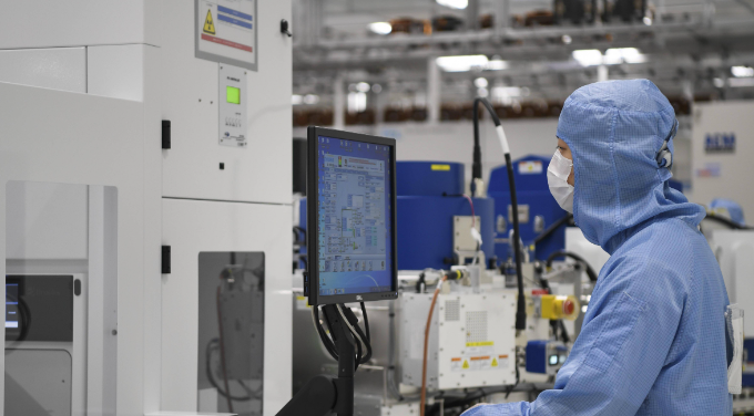 Behind the Queue of Green License Plate Cars: The Semiconductor Industry's Comeback