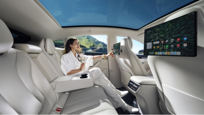 In-Vehicle Displays: The Core Partner of Smart Driving! Customs Classification Guide