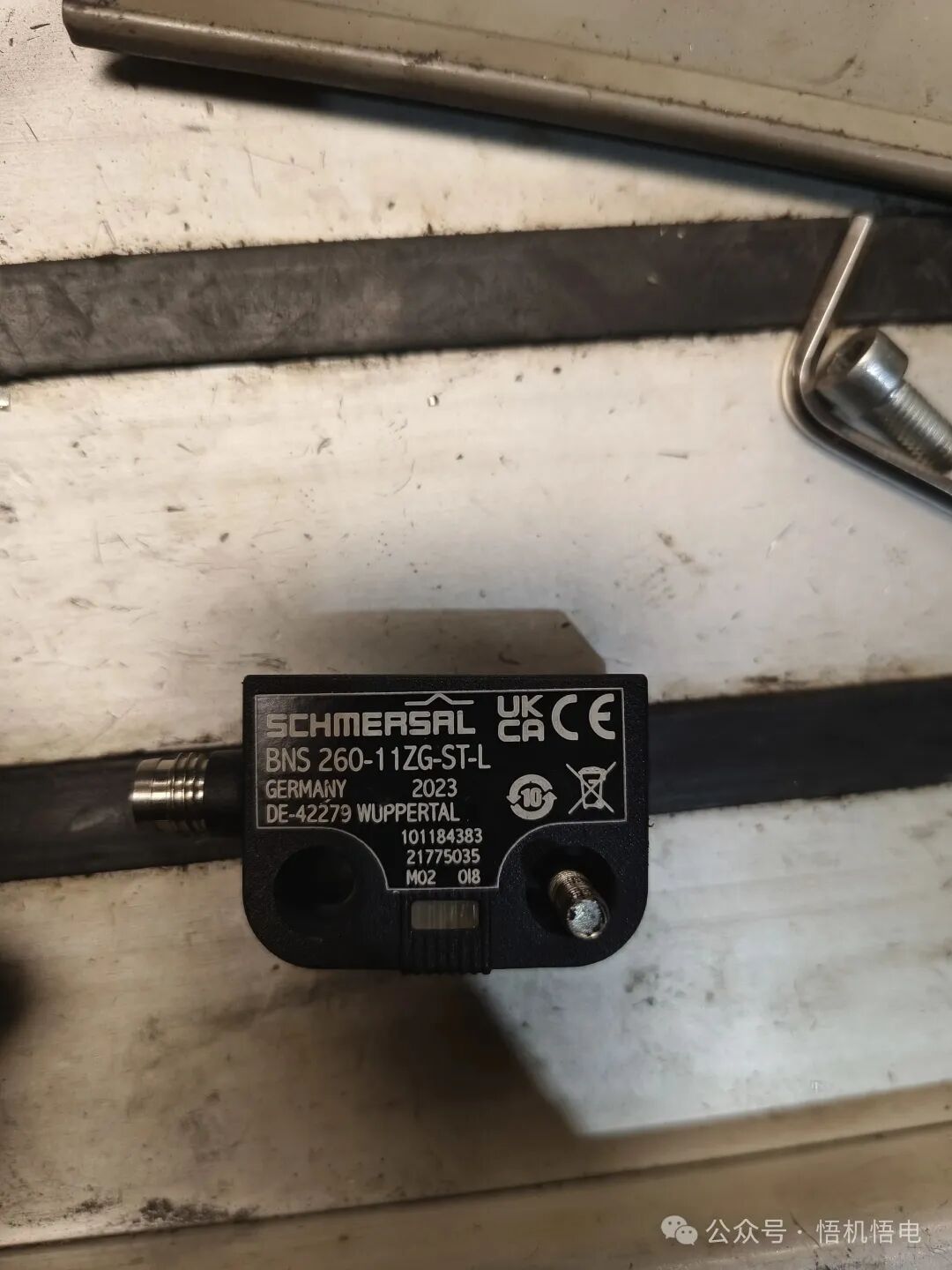 Schmieders Magnetic Safety Sensor Alarm