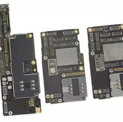 iPhone 16e RF Circuit Board Analysis