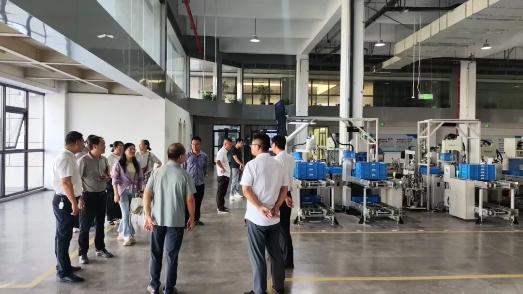 IoT College Organizes Faculty Visit to San Chuan Smart Technology for Research