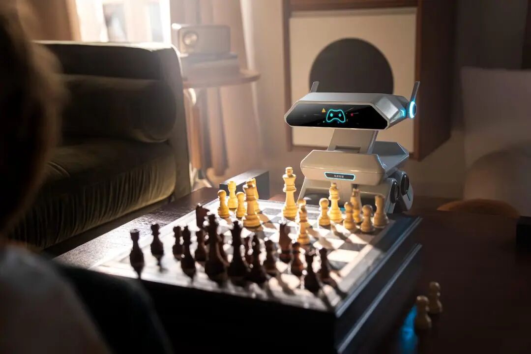 A Conversation with XuanYuan Technology: The CEO of AI Companion Robots Does Not Believe in 'AI Companionship'