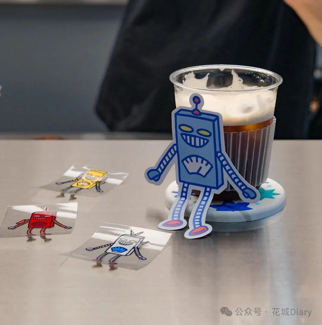 A Fascinating Robot Coffee Shop in Guangzhou