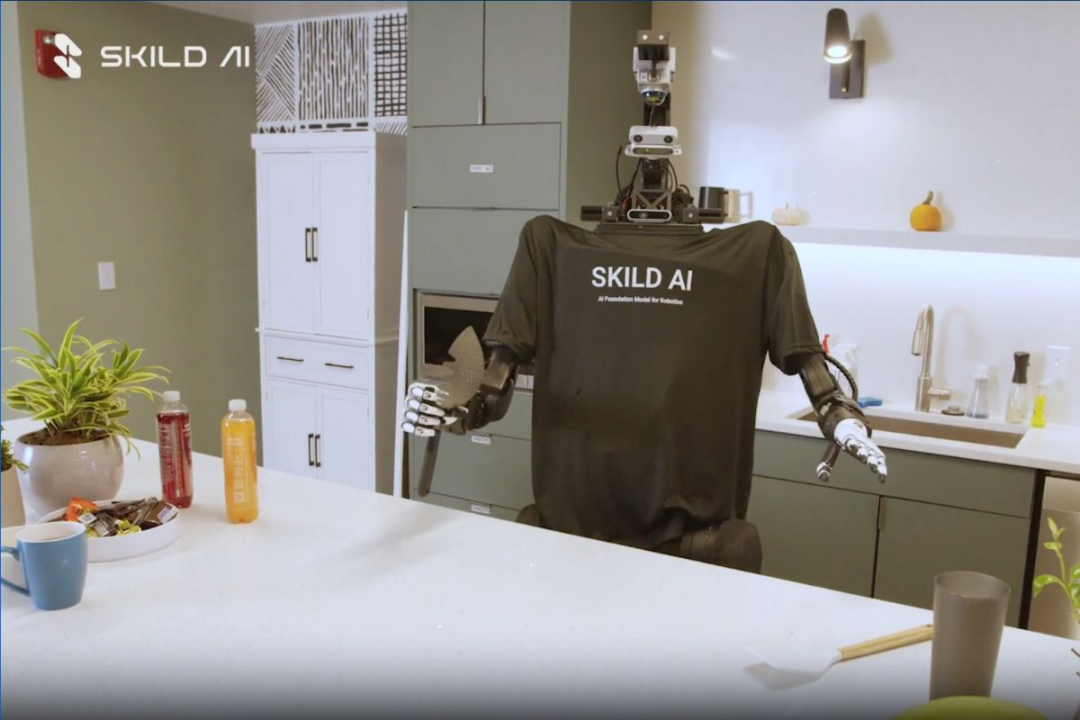 For the First Time! Robots Have a Shared Brain