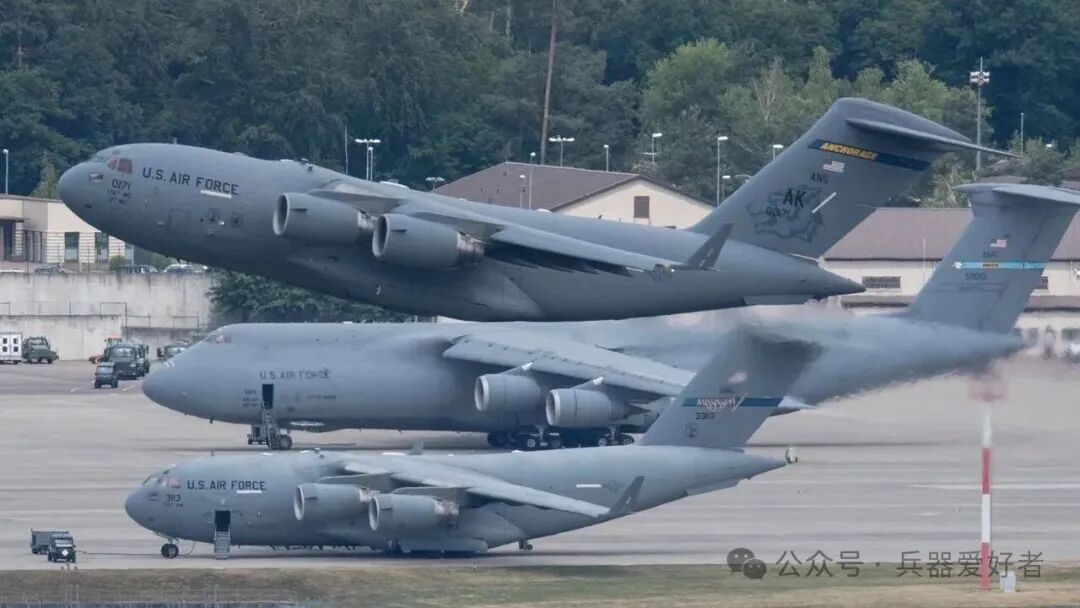 The Future Replacement of the C-5 Galaxy and C-17 Globemaster III Transport Aircraft by a Single Model