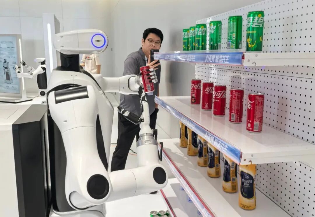 Zhiyue: AI and Robotics Industry | Dongguan Manufacturing! A New Member Joins the Humanoid Robot Family
