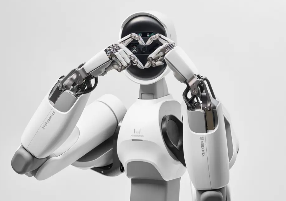 News Update: Evri Trials Robotic Dogs for Delivery; NVIDIA's First Humanoid Robot to Debut in November; Harvard Team Invents Soft Wearable Exoskeleton Robot