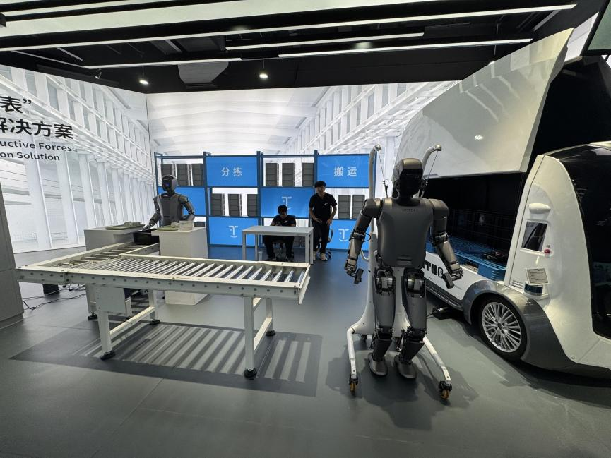 On-Site Investigation | Running Towards Intelligence! A Close Look at Robot Operations