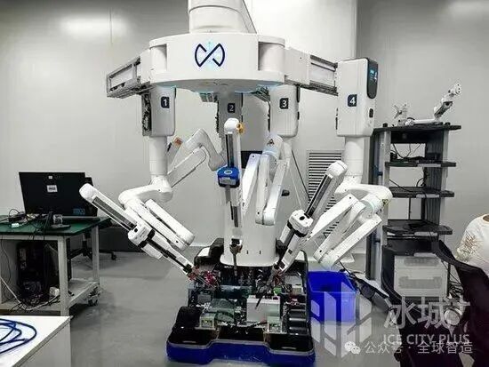 Ice City Surgical Robot 'Four-Hand Coordination' Shocks the World | Harbin Sizerui Breaks Monopoly and Reshapes Global Market Landscape After Ten Years of Efforts
