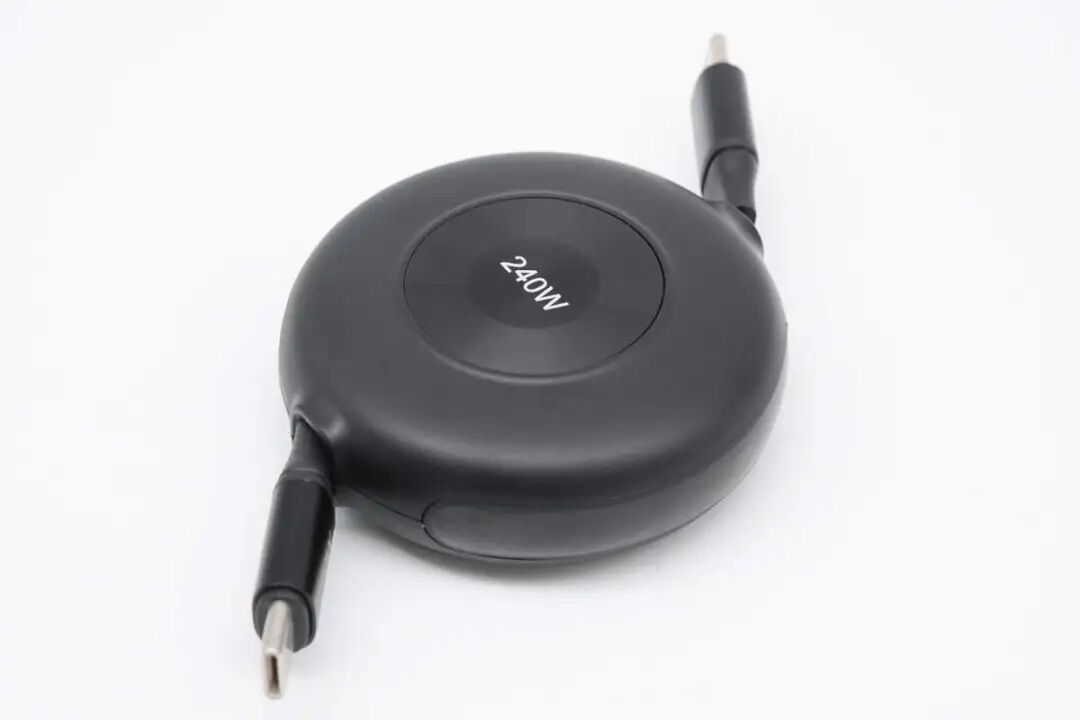 XINLEWEI 240W C-C Fast Charging Retractable Data Cable Review: Dual Retractable + High Power, Convenient Charging and Storage
