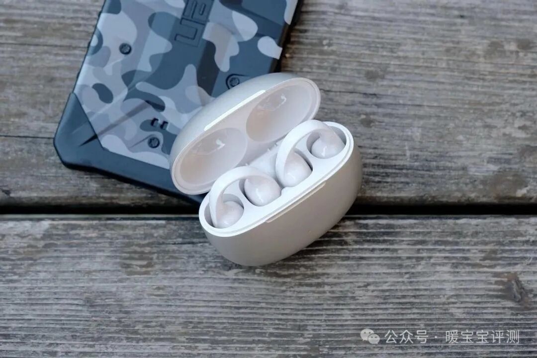 Are Clip-On Headphones Good? Top Ten Brands of Clip-On Bluetooth Headphones