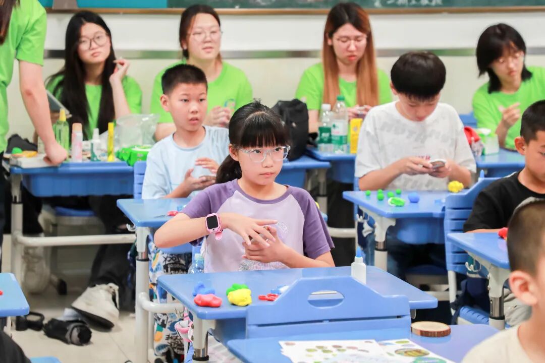 Youth in Fengxian Develop Unique Summer Courses for Kids