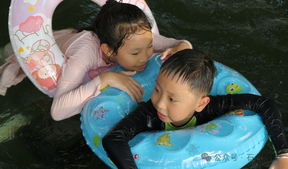 What Makes Xintang Village Popular This Summer?