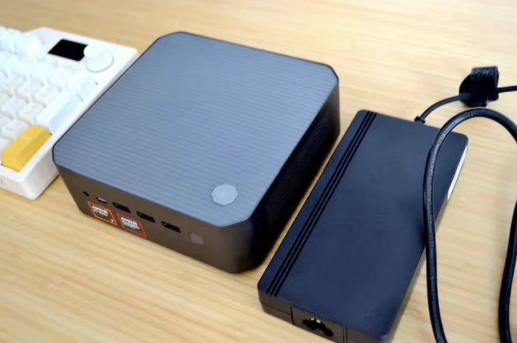 Over 2000 Mini Desktop PCs: Ryzen 7 8845HS, A Minimalist Companion for Desktops?