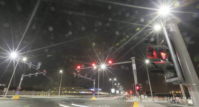 The Integration of Edge AI and Smart Lamp Posts: Transforming Urban Operations and Services