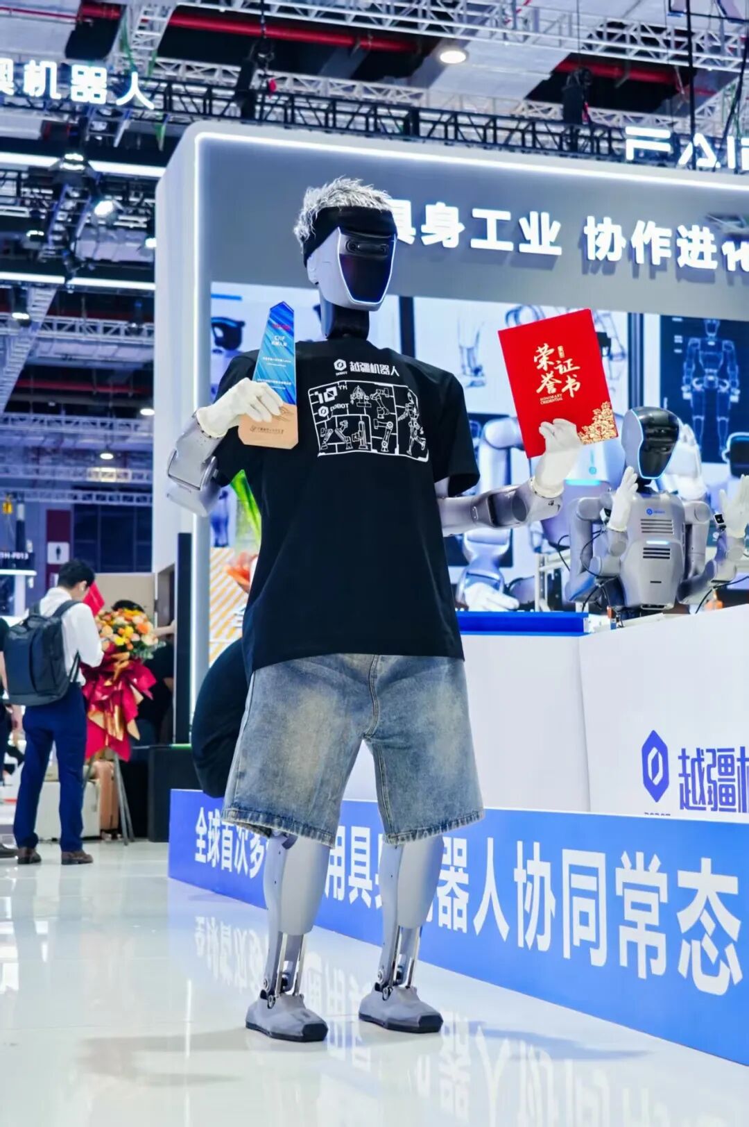 From Robotic Arms to Humanoid Robots: How Yujian Constructs a Leading Embodied Intelligence Infrastructure with a Multi-Modal Full-Stack Product Line