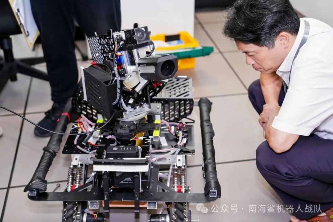 Nanhai Shark Team Achieves Outstanding Results in National Embedded Chip Design Competition