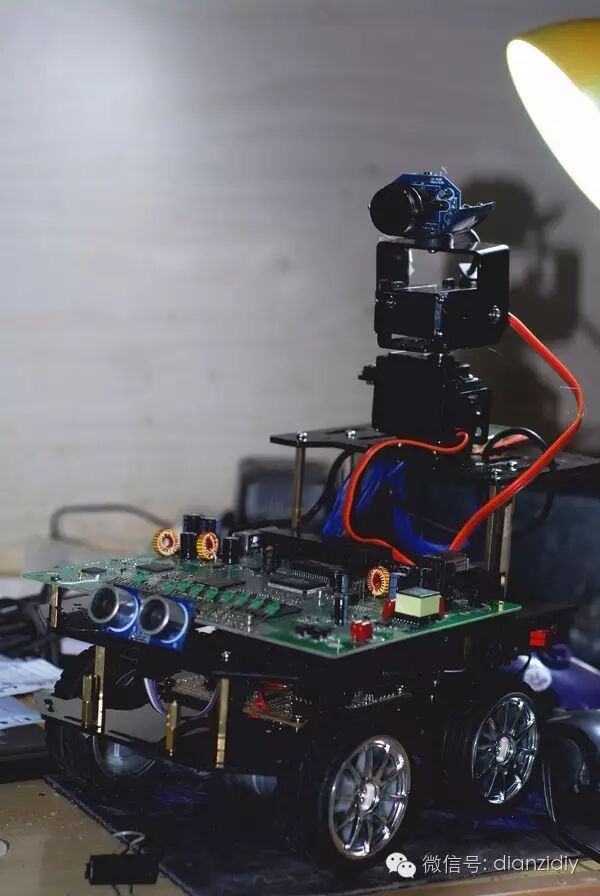 Engineer’s Story of DIY WiFi Robot Design
