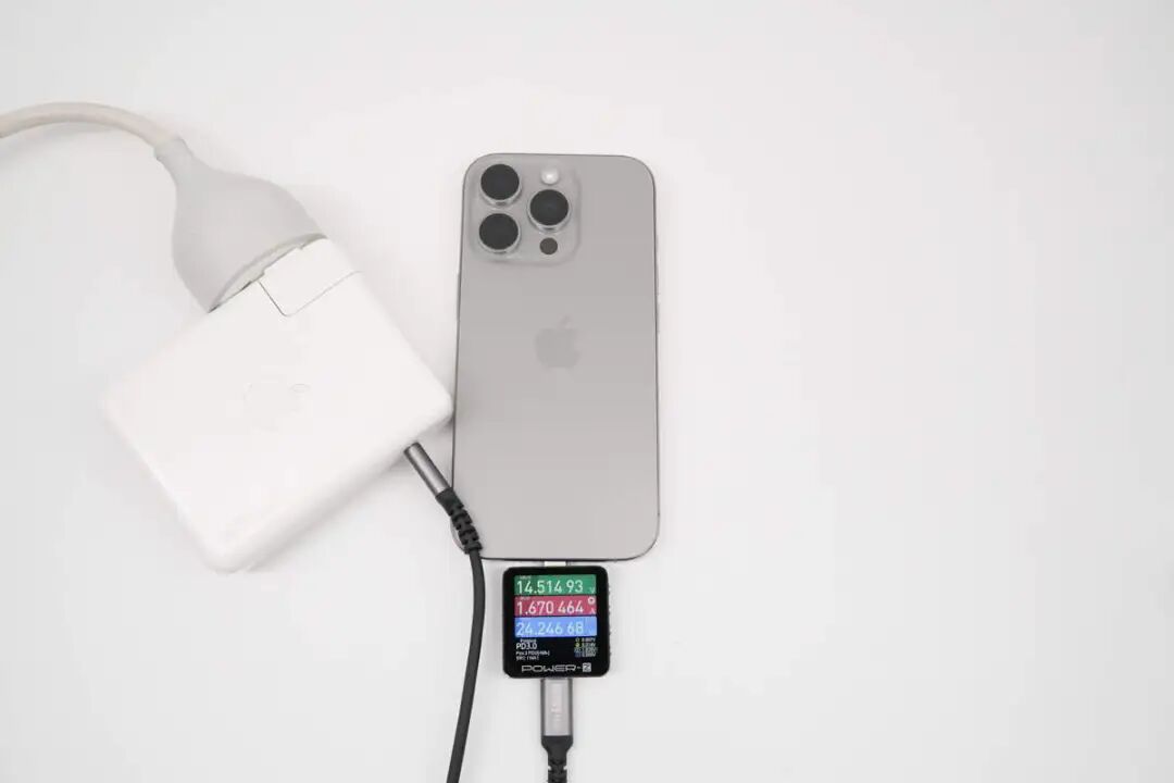 XINLEWEI 240W C-C Fast Charging Retractable Data Cable Review: Dual Retractable + High Power, Convenient Charging and Storage