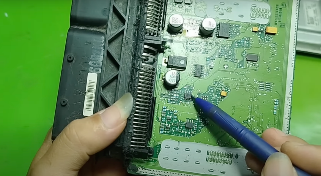 Dissecting the ECU of Kia and Hyundai: Understanding the Function of Each Chip
