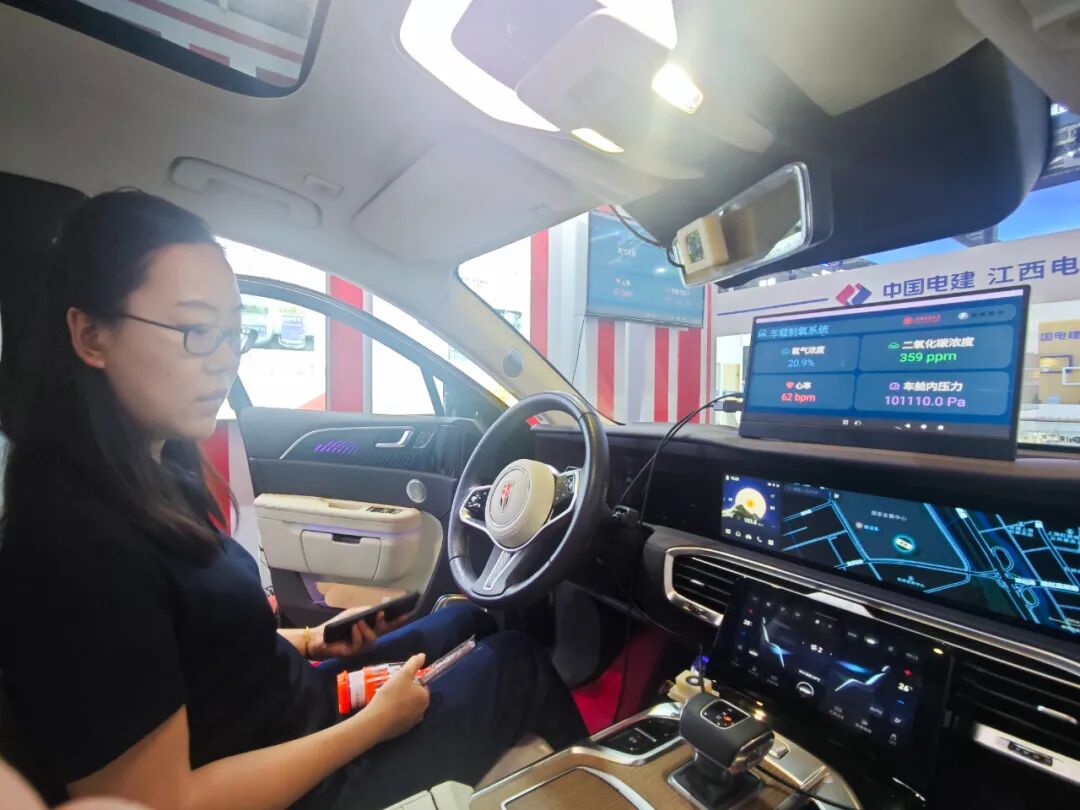 AI Diagnosis, Robot Traffic Control, and Mind-Controlled Wheelchairs: Long Lines at University Booths at the Industrial Expo