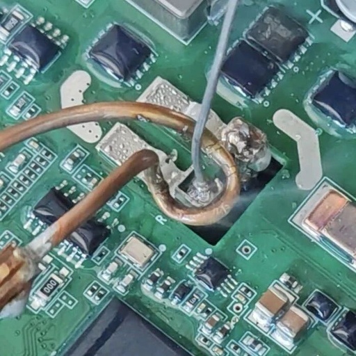 Induction Soldering for Circuit Boards: The 'Invisible Expert' of Precision Welding
