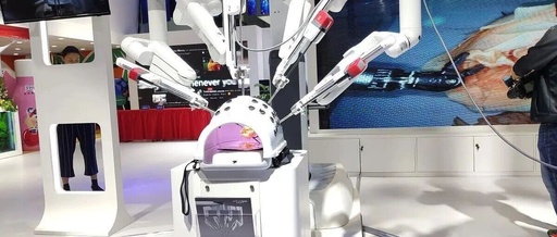 The Revolution of Medical Robots: The Era of Precision Assistance from Operating Rooms to Wards