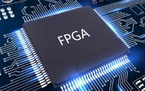 Using Combinational Logic or Sequential Logic for Output Signals in FPGA